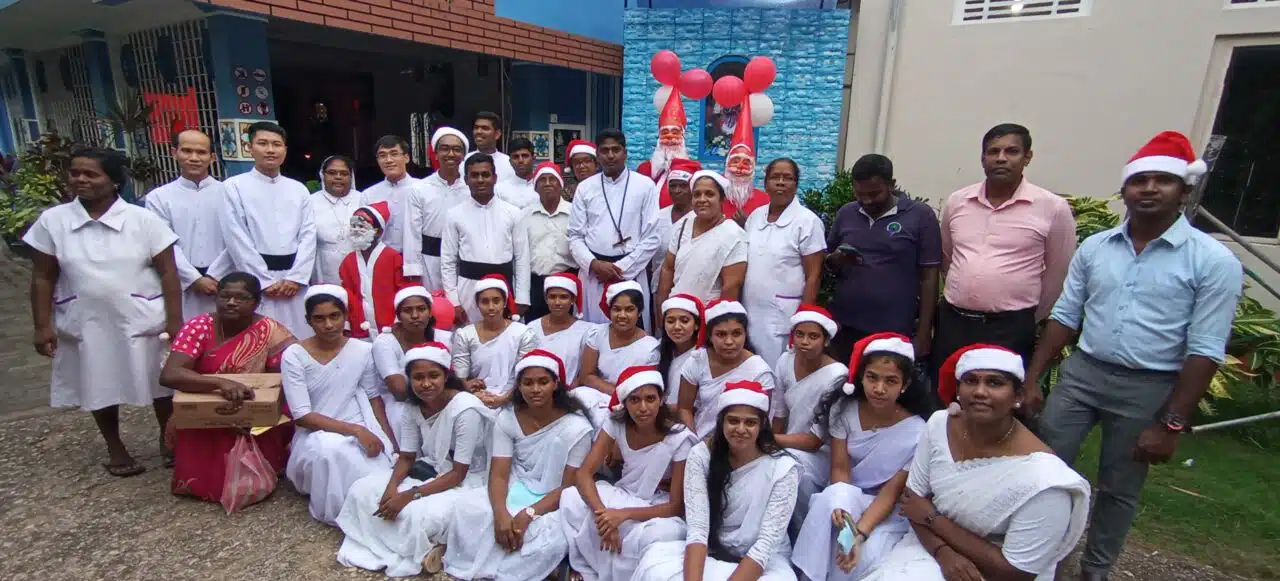 Jaffna "Carols around the Wards" Brings Christmas Joy to Hospitals